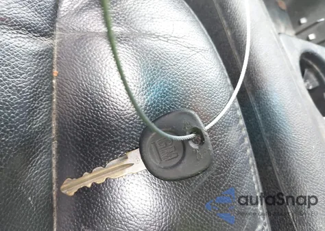 2011 Chevrolet Avalanche Lt z USA, uszkodzony, nr VIN 3GNTKFE3XBG101145